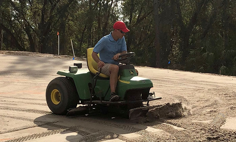 Esplanade at Azario Lakewood Ranch (Hole #12) – Chris shaping the green